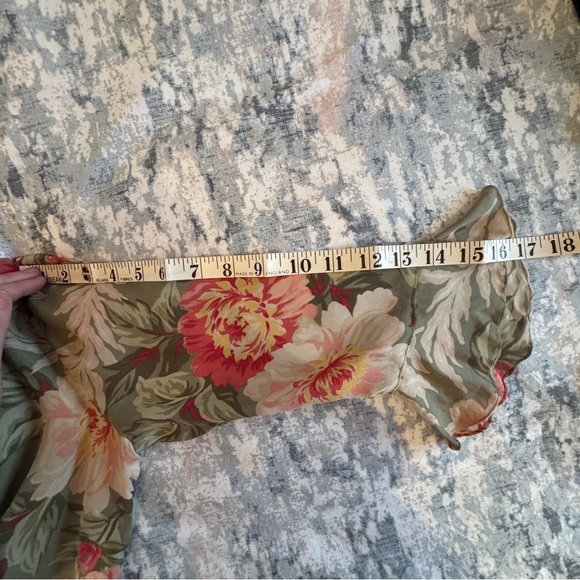 VTG Fairy Coquette 100% Silk Ruffle Blouse Size S P Sage Green Romantic Floral - Picture 15 of 16